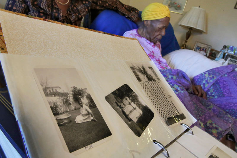 Illustration for article titled World's Oldest Person and the Last American Born in the 1800s Dies at 116